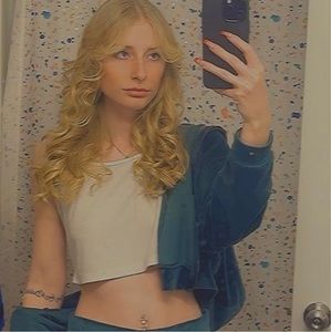 Meet your Posher, Jade